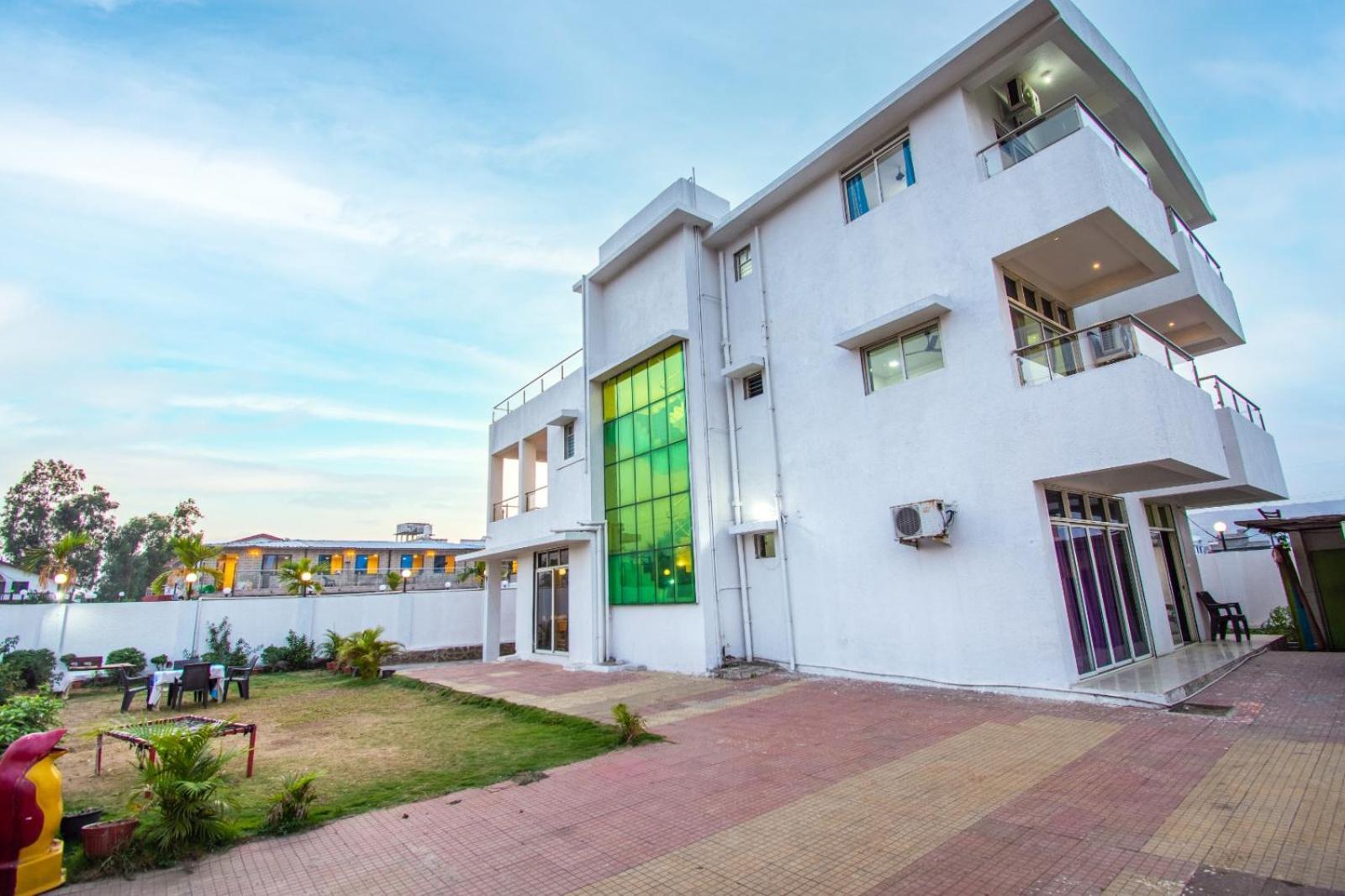 Empyrean Stay Ll 6Bhk Ll Royal Bramha Palace Ll Pvt Pool Ll Lonavla Zewnętrze zdjęcie