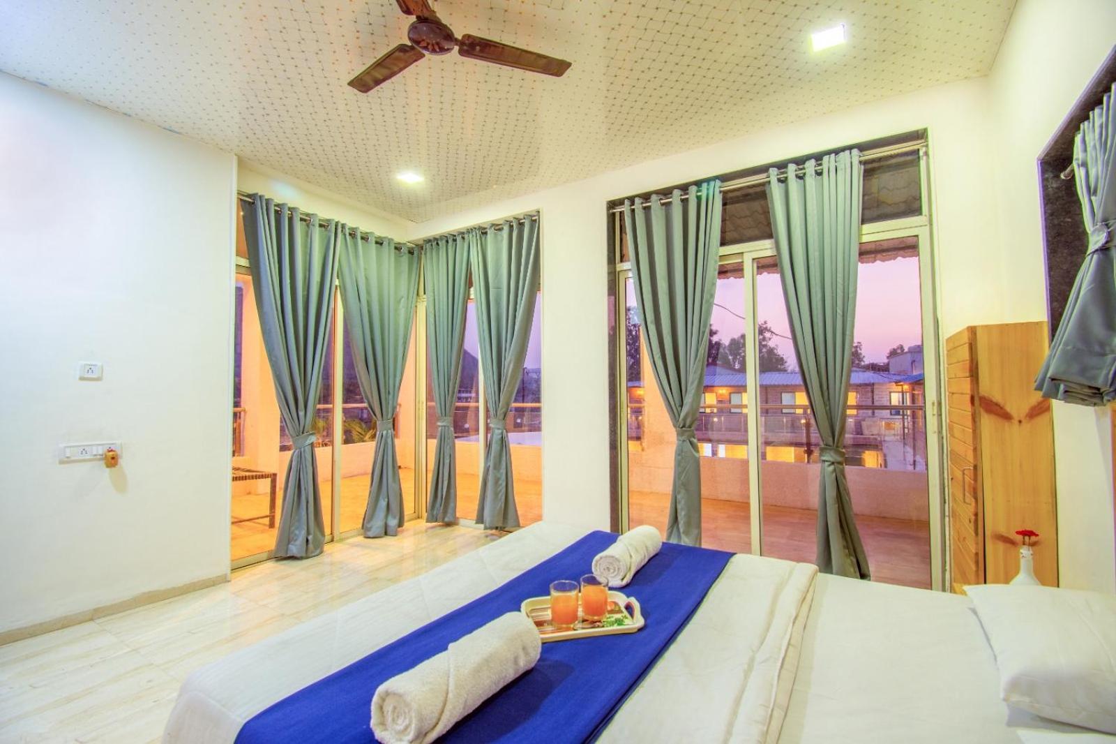 Empyrean Stay Ll 6Bhk Ll Royal Bramha Palace Ll Pvt Pool Ll Lonavla Zewnętrze zdjęcie